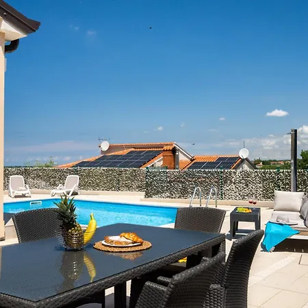 Villa Nina