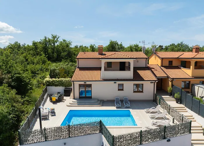 Vila Nina Radmani